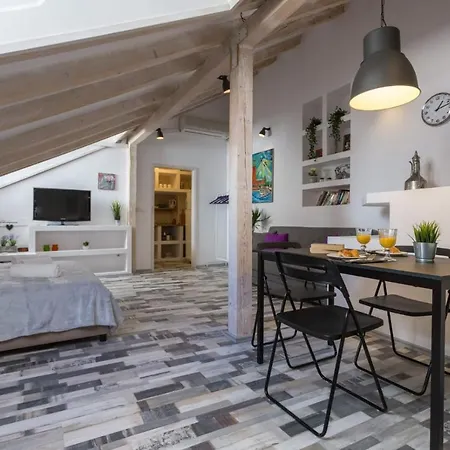 Old Town Apartment