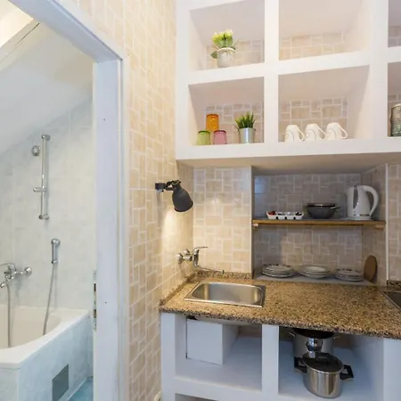Old Town Apartman *
